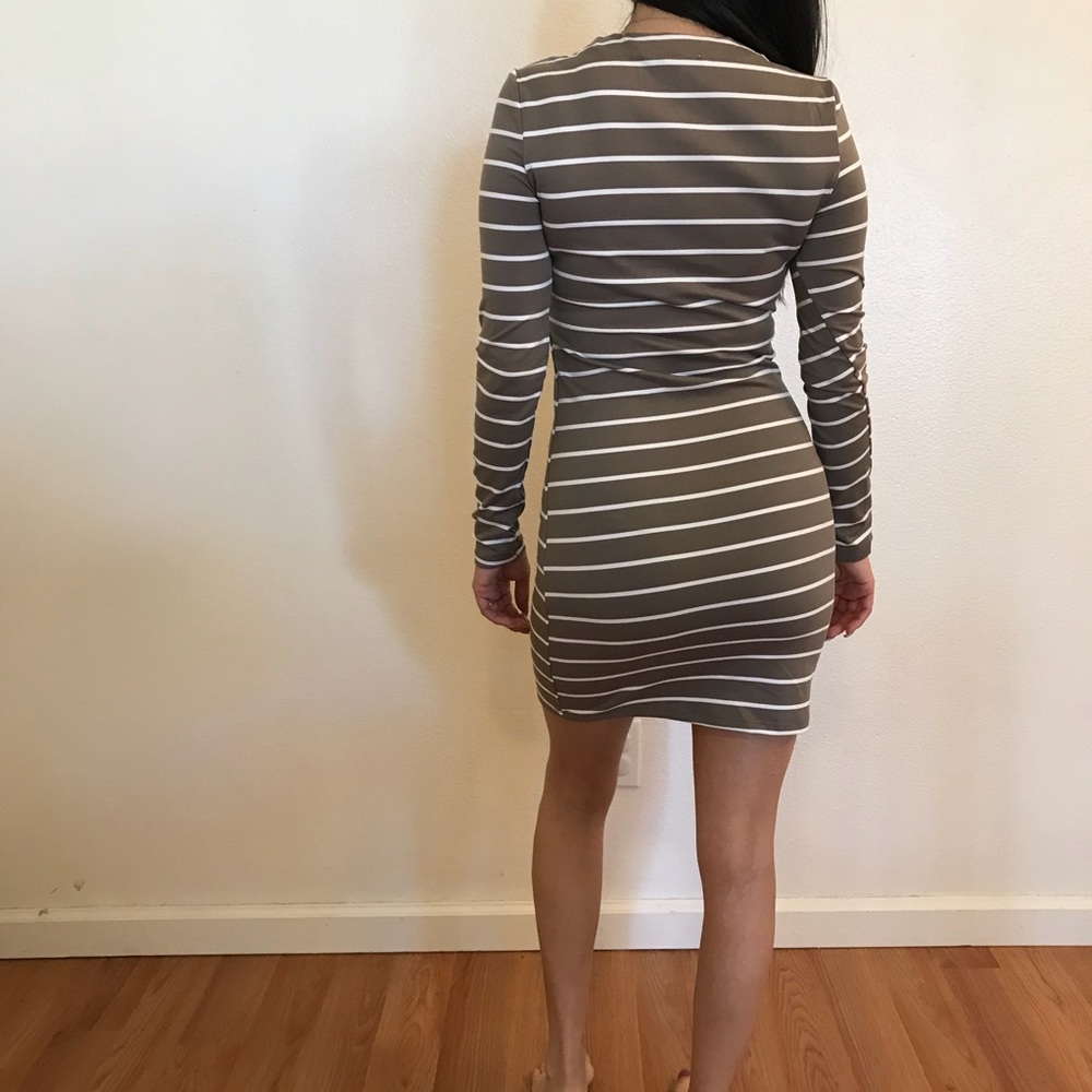 🆕 Taupe Lace Up Front Striped Mini Dress - Picture 5 of 8